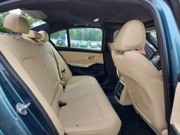 
BMW 330XI, 2021 full									