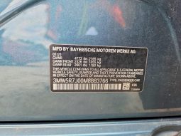 
BMW 330XI, 2021 full									