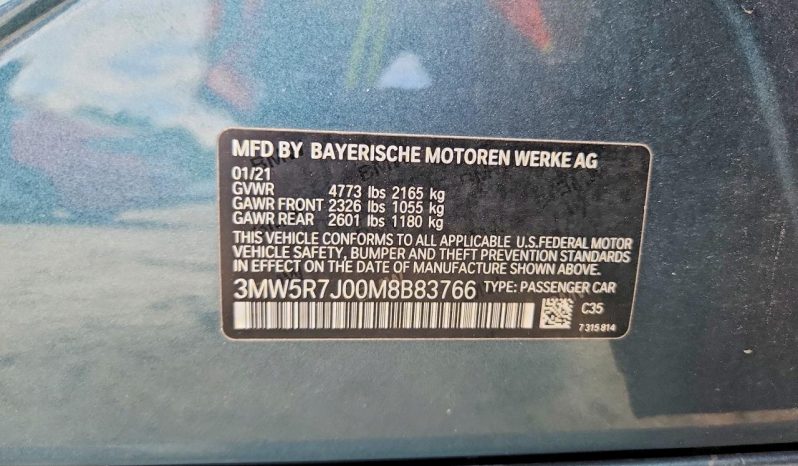 
BMW 330XI, 2021 full									