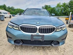 
BMW 330XI, 2021 full									