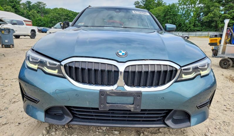 
BMW 330XI, 2021 full									