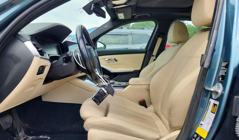 
BMW 330XI, 2021 full									