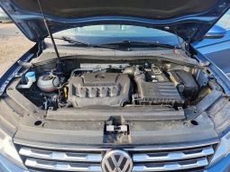 
VOLKSWAGEN TIGUAN SE , 2020 full									