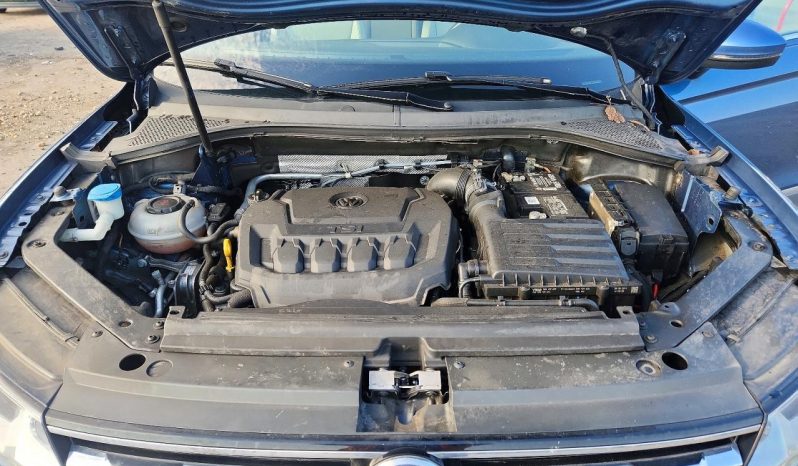 
VOLKSWAGEN TIGUAN SE , 2020 full									