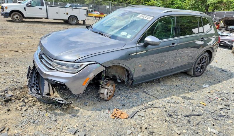 
VOLKSWAGEN TIGUAN SE, 2024 full									