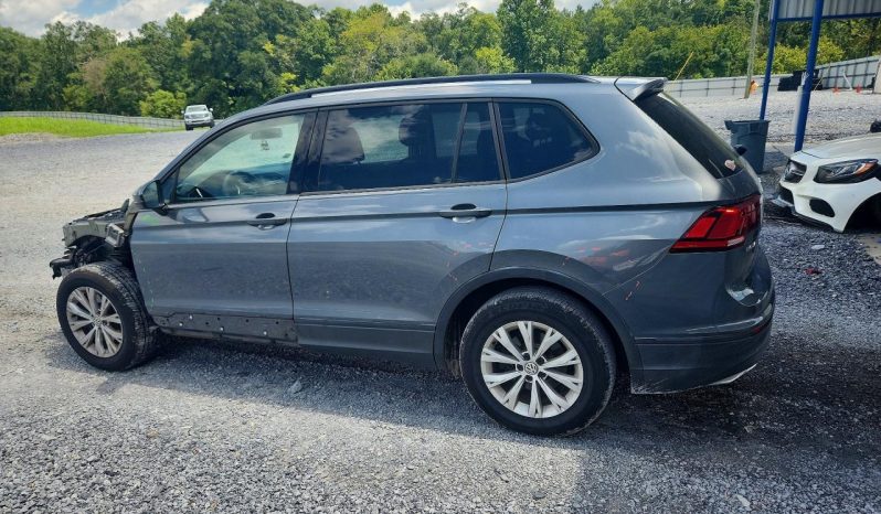 
VOLKSWAGEN TIGUAN S, 2018 (2017) full									