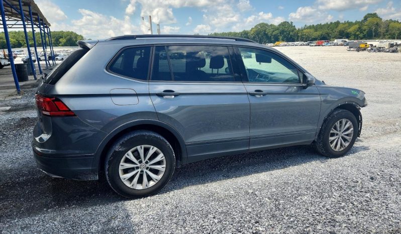 
VOLKSWAGEN TIGUAN S, 2018 (2017) full									