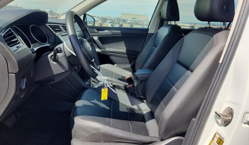
VOLKSWAGEN TIGUAN SE, 2020 (2019) full									