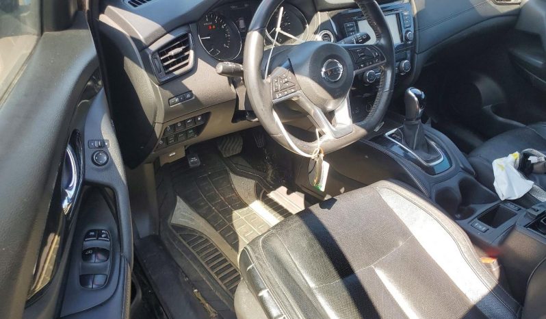 
NISSAN ROGUE SL, 2018 (2017) full									