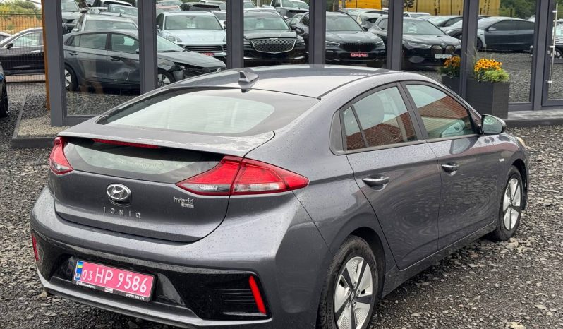 
HYUNDAI IONIQ HYBRID BLUE, 2018 (2017) full									