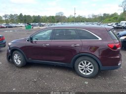 
KIA SORENTO 2.4L LX, 2019 (2018) full									