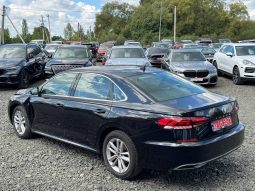 VOLKSWAGEN PASSAT SE, 2020