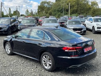 VOLKSWAGEN PASSAT SE, 2020