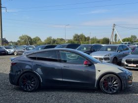 TESLA MODEL Y PERFORMANCE, 2022 (2021)