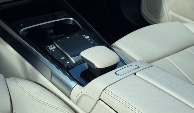 
MERCEDES-BENZ GLB 250 4MATIC, 2021 (2020) full									
