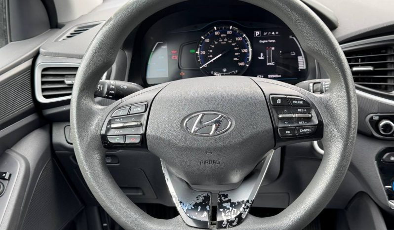 
HYUNDAI IONIQ HYBRID BLUE, 2018 (2017) full									