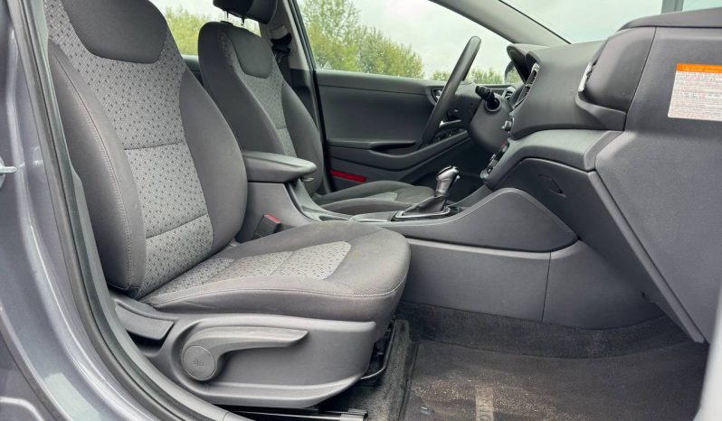 
HYUNDAI IONIQ HYBRID BLUE, 2018 (2017) full									