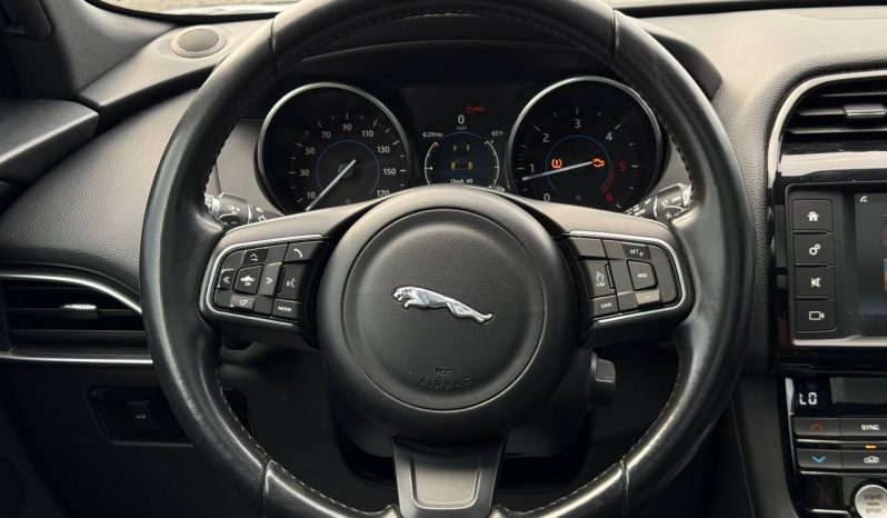 
JAGUAR F-PACE PREMIUM, 2017 (2016) full									