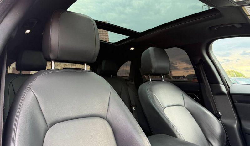 
JAGUAR F-PACE PREMIUM, 2017 (2016) full									