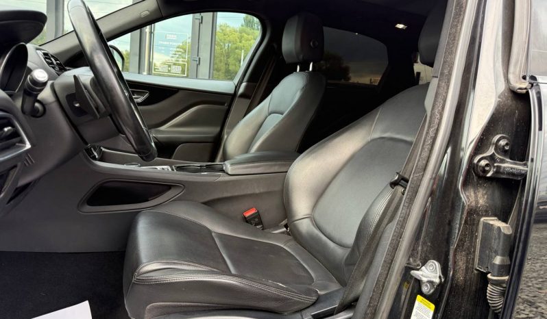 
JAGUAR F-PACE PREMIUM, 2017 (2016) full									