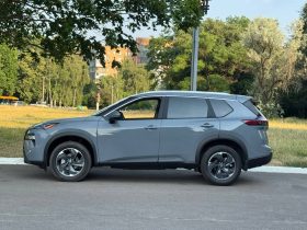 NISSAN ROGUE SV, 2025