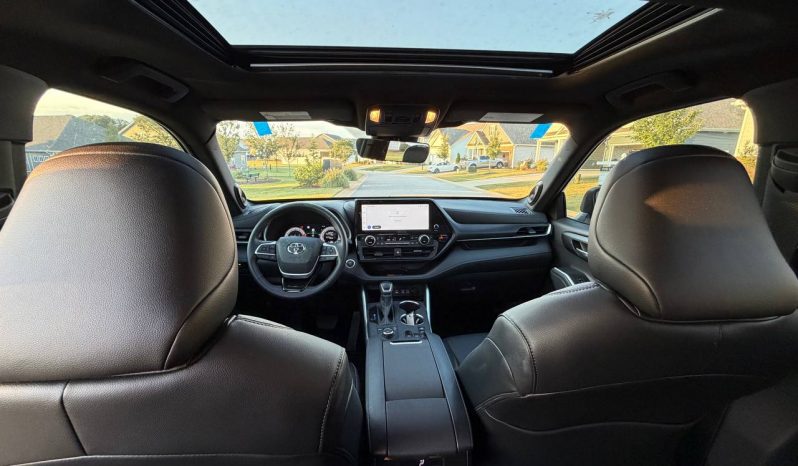 
TOYOTA HIGHLANDER XSE, 2026 (2025) full									