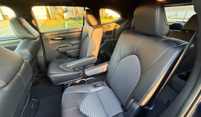 
TOYOTA HIGHLANDER XSE, 2026 (2025) full									