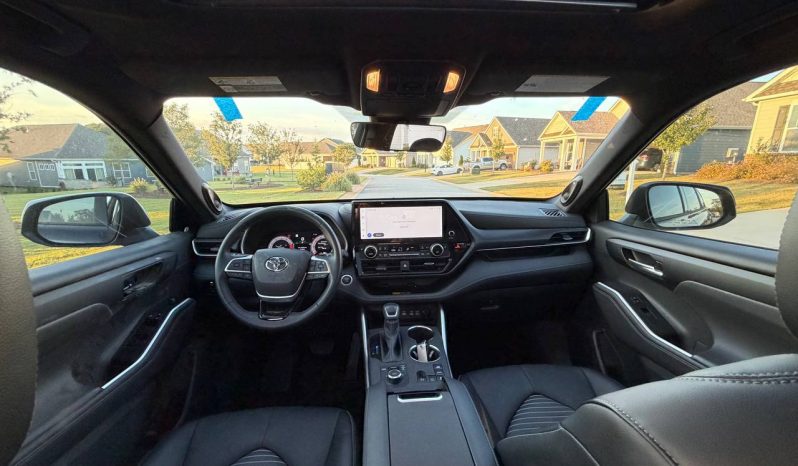 
TOYOTA HIGHLANDER XSE, 2026 (2025) full									