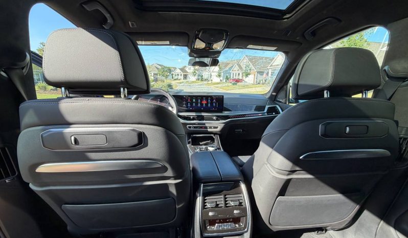 
BMW X7 M60I, 2023 (2022) full									