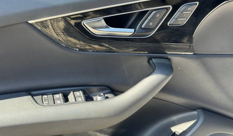 
AUDI Q7 PRESTIGE, 2017 (2016) full									