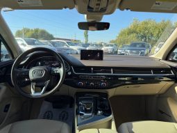 
AUDI Q7 3.0T PREMIUM, 2018 (2017) full									