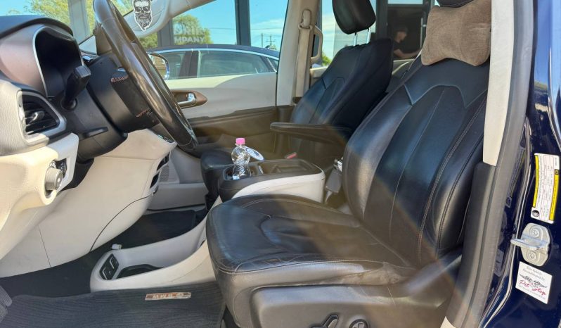 
CHRYSLER PACIFICA TOURING L, 2019 full									