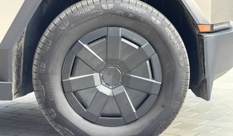 
TESLA CYBERTRUCK, 2024 full									
