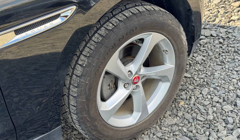 
JAGUAR F-PACE PREMIUM, 2019 (2018) full									