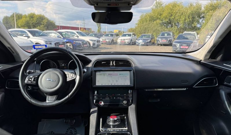 
JAGUAR F-PACE PREMIUM, 2019 (2018) full									