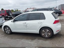 
VOLKSWAGEN E-GOLF SE, 2019 (2018) full									