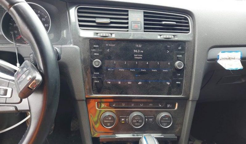 
VOLKSWAGEN E-GOLF SE, 2019 (2018) full									