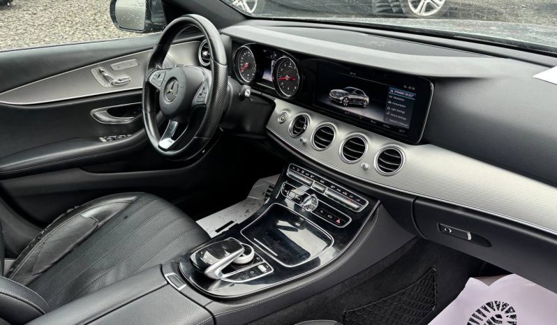 
MERCEDES-BENZ E 300 4MATIC, 2017 (2016) full									