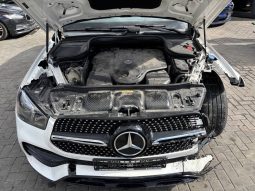 
MERCEDES-BENZ GLE 450 4MATIC, 2020 (2019) full									