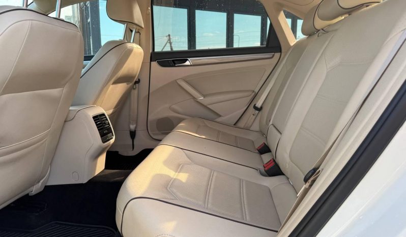 
VOLKSWAGEN PASSAT SE, 2016 ( 2015 ) full									