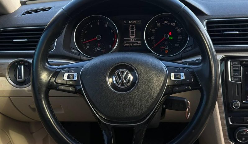 
VOLKSWAGEN PASSAT SE, 2016 ( 2015 ) full									
