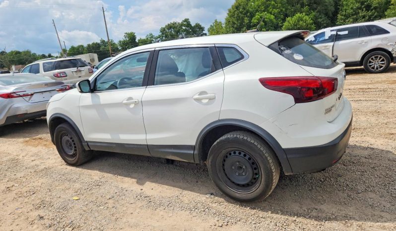 
NISSAN ROGUE SPORT S, 2018 full									
