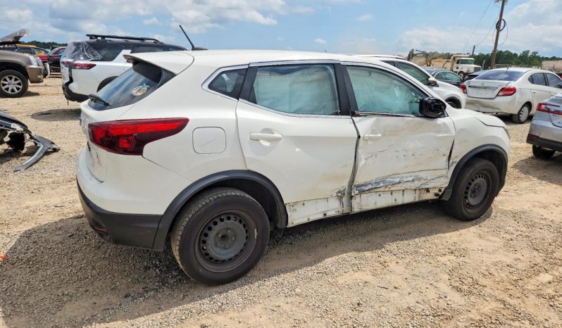 
NISSAN ROGUE SPORT S, 2018 full									