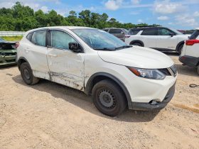 NISSAN ROGUE SPORT S, 2018