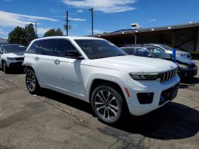 JEEP GRAND CHEROKEE OVERLAND 4XE, 2023 (2022)