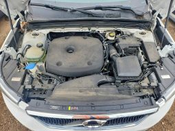
VOLVO XC40 T4 MOMENTUM, 2020 (2019) full									