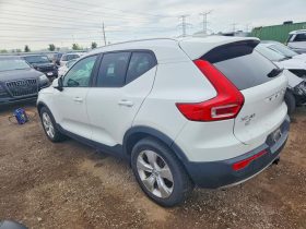 VOLVO XC40 T4 MOMENTUM, 2020 (2019)
