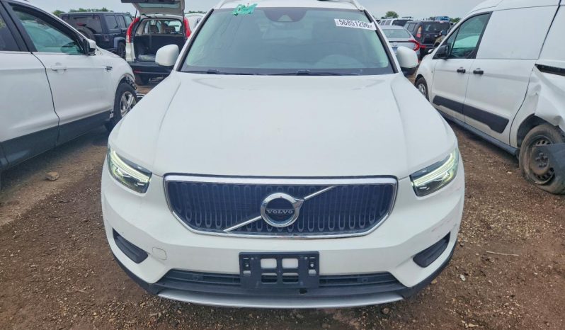 
VOLVO XC40 T4 MOMENTUM, 2020 (2019) full									