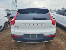 
VOLVO XC40 T4 MOMENTUM, 2020 (2019) full									