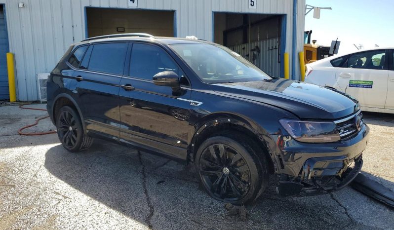 
VOLKSWAGEN TIGUAN SE R-LINE BLACK, 2021 (2020) full									